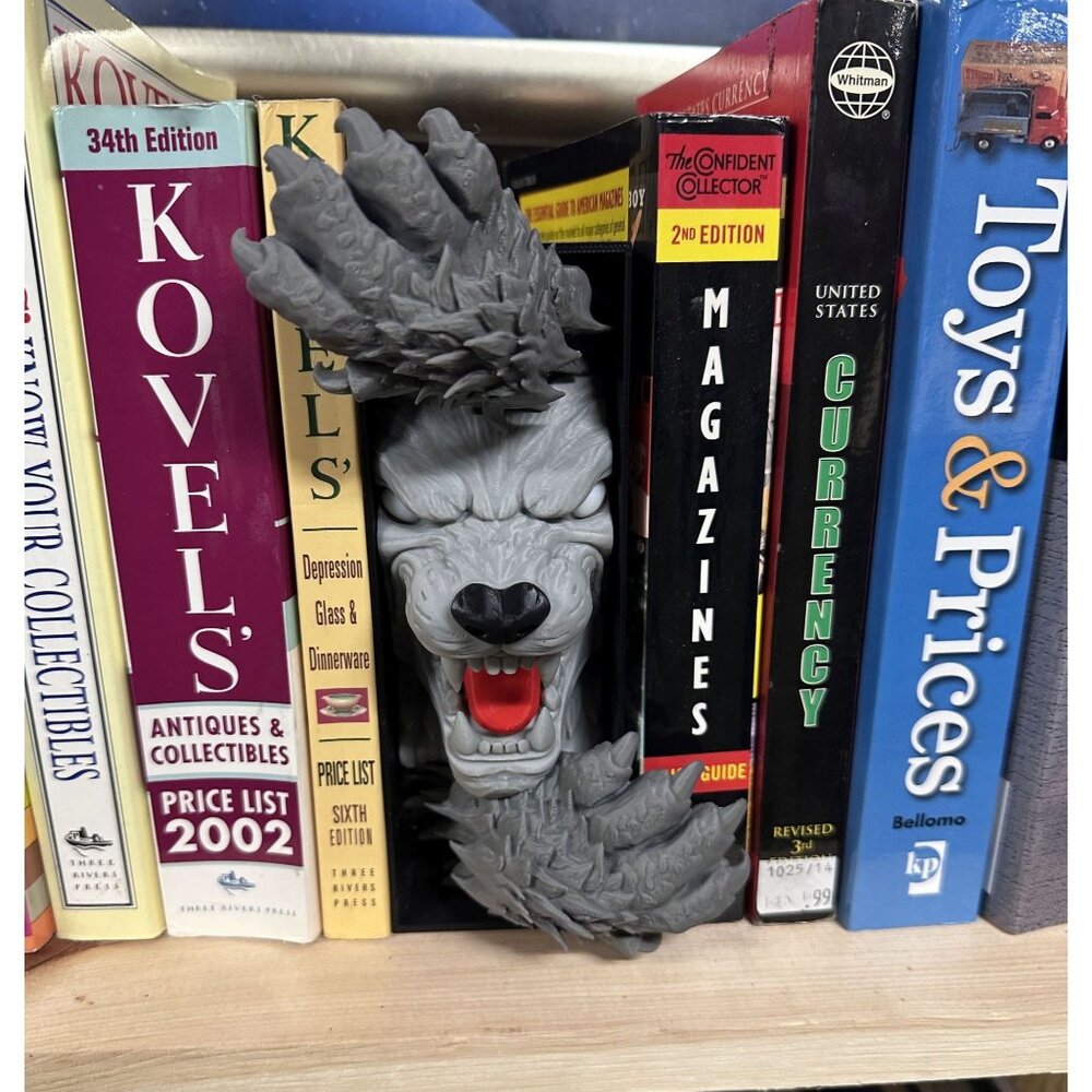 Multicolor Werewolf Book Nook Insert 3D Printed Shelf Monster Horror Shelf Decor - Picture 4 of 5